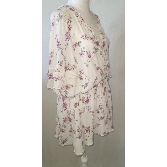 Torrid Women Blouse SZ 2 Crossover Floral Feminine Tiered Ruffle Sleeves Cinched - Picture 4 of 8